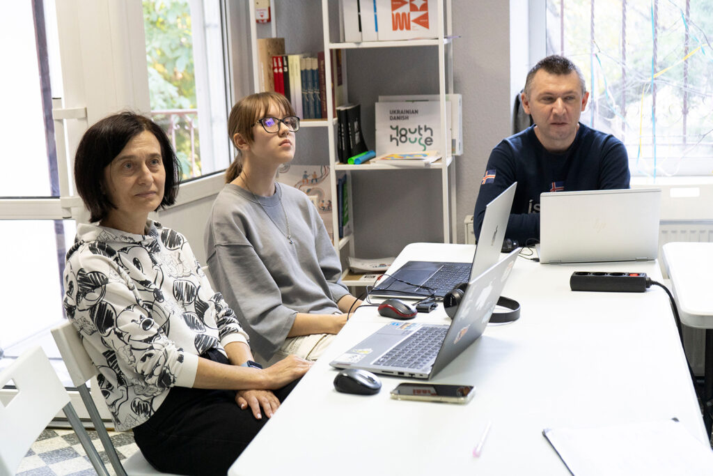 воркшоп монтаж_5 - ПроЩО: історії, які надихають в часи війні