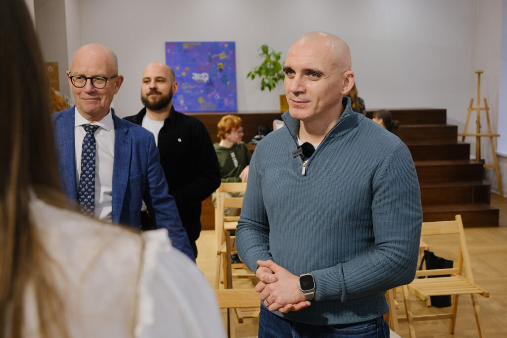 6 1 - ПроЩО: історії, які надихають в часи війні